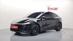 Tesla Model Y 2025