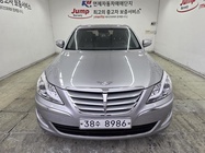 Hyundai Genesis 2012