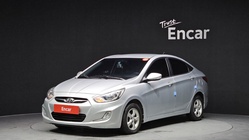 Hyundai Accent 2013
