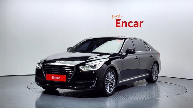 Genesis EQ900 2017