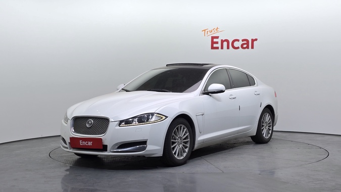 Jaguar XF 2013