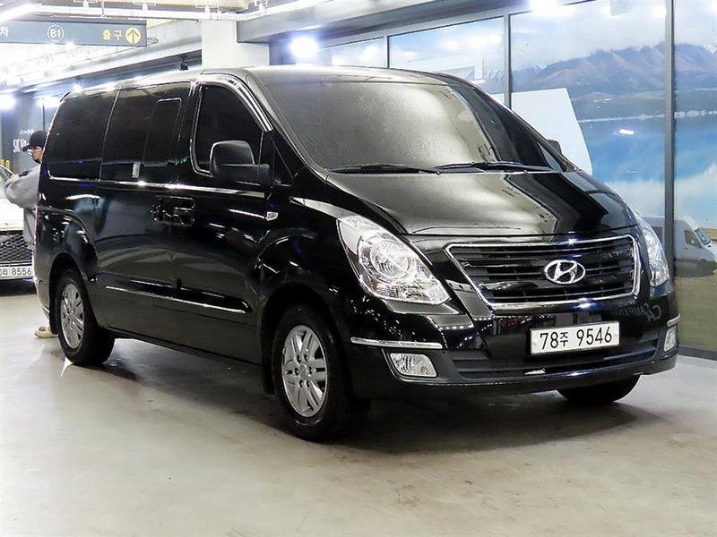 Hyundai Starex