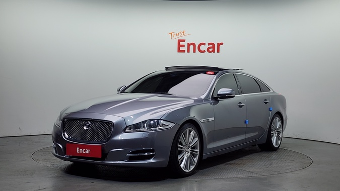 Jaguar XJ 2012