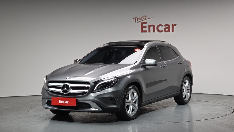 Mercedes-Benz GLA-Class