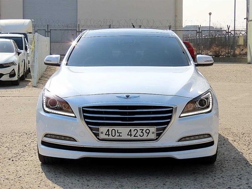 Hyundai Genesis 2015