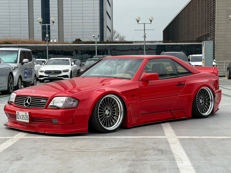 Mercedes-Benz SL-Class