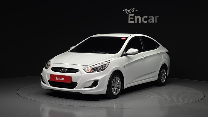 Hyundai Accent 2015