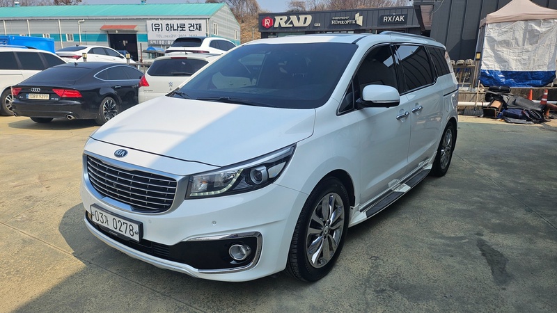 Kia Canival