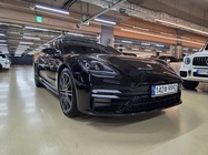 Porsche Panamera 2023