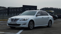 Hyundai Genesis 2013