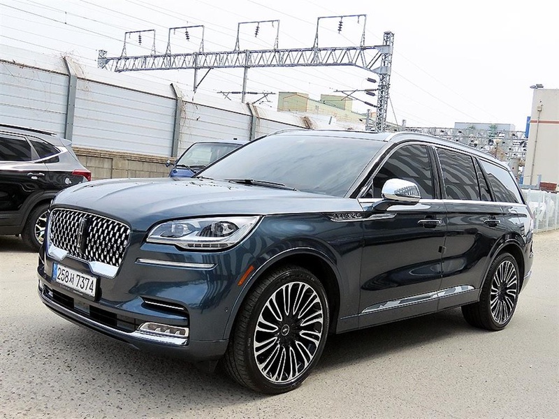 Lincoln Aviator