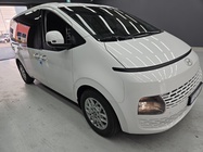 Hyundai Staria 2025