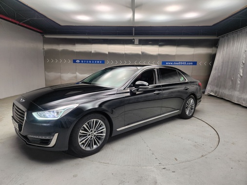 Genesis EQ900 2017
