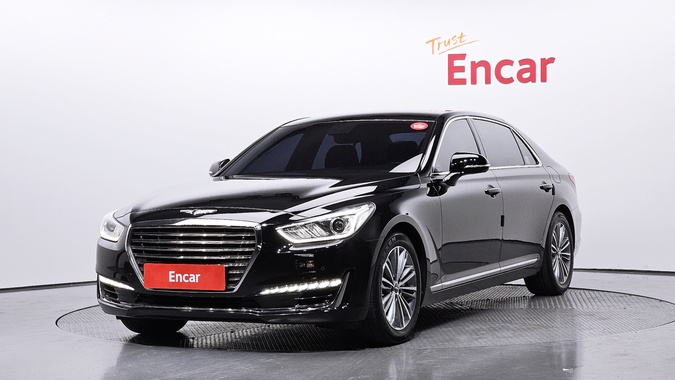 Genesis EQ900 2017