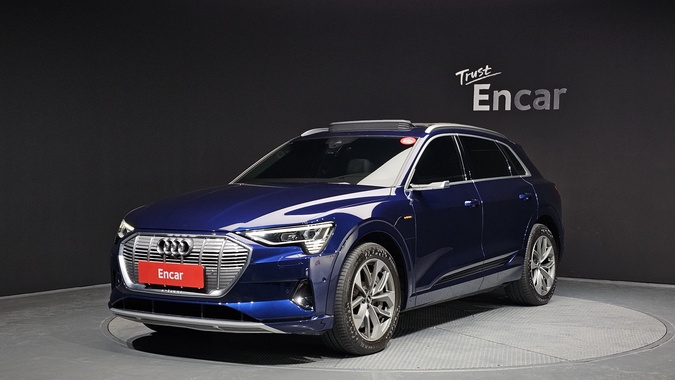 Audi e-tron 2022