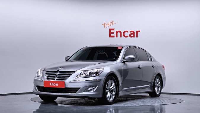 Hyundai Genesis 2013