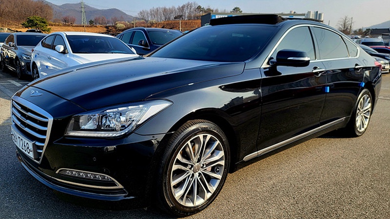 Hyundai Genesis