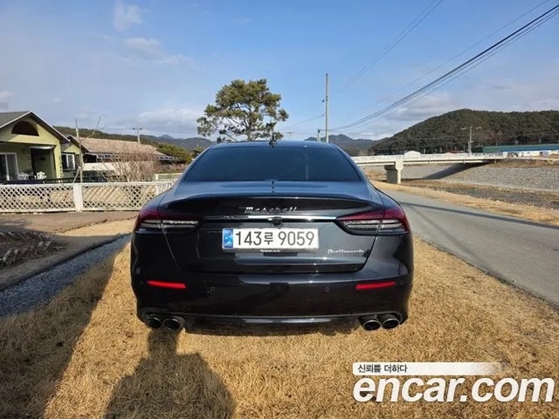 Maserati Quattroporte