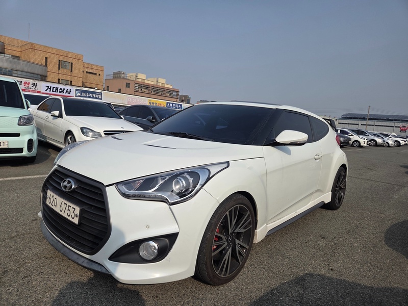 Hyundai Veloster