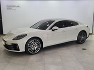 Porsche Panamera 2024