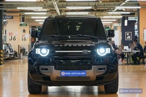 Land Rover Defender 2024