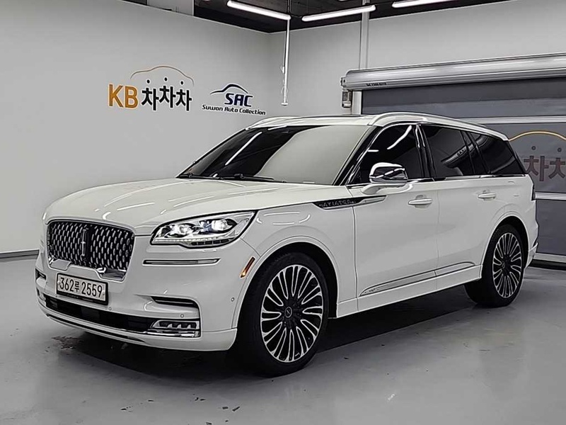 Lincoln Aviator