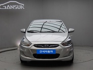 Hyundai Accent 2011