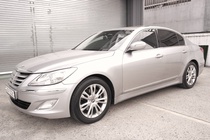 Hyundai Genesis 2011