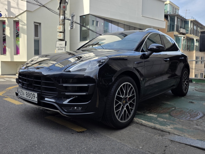 Porsche Macan