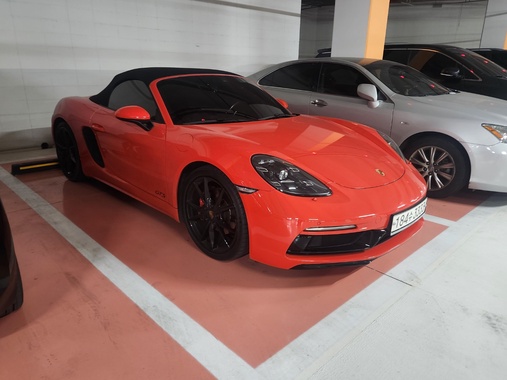 Porsche 718 2016