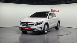 Mercedes-Benz GLA-Class 2015