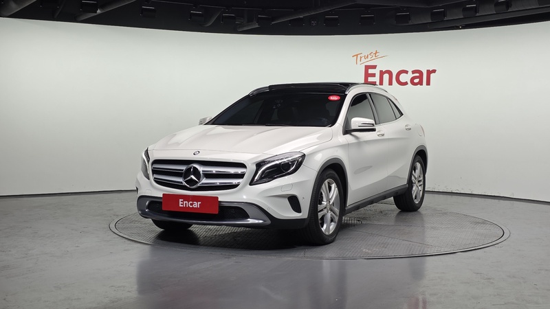 Mercedes-Benz GLA-Class