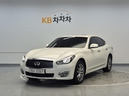 Infiniti Q70 2016