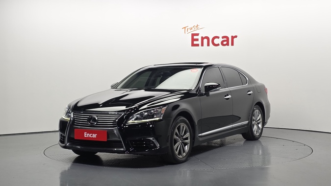 Lexus LS 2014