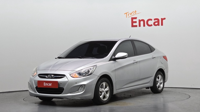 Hyundai Accent 2012