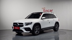 Mercedes-Benz GLB-Class 2023