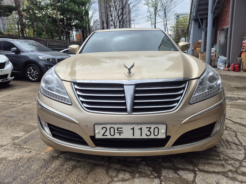 Hyundai Equus