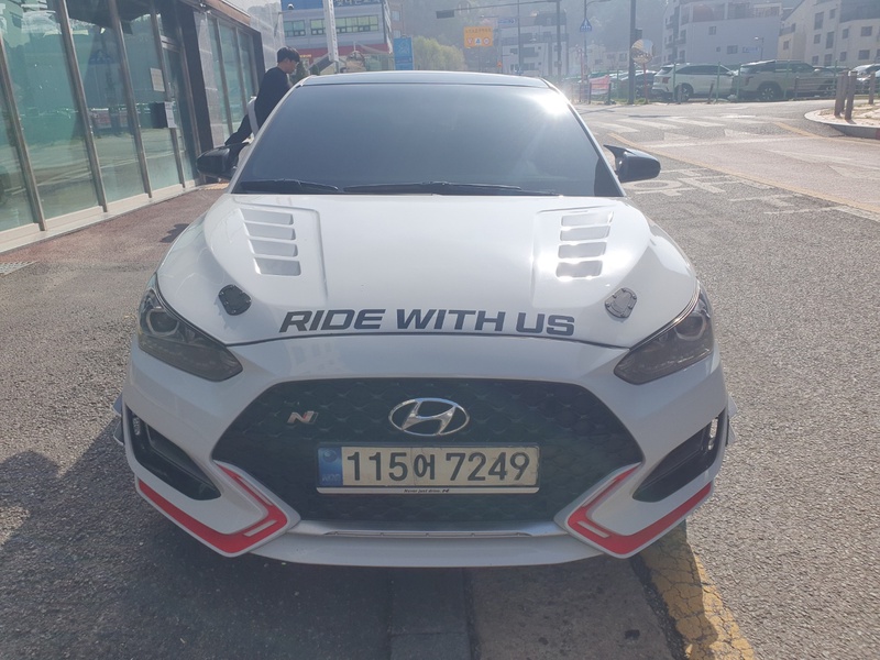 Hyundai Veloster