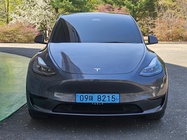 Tesla Model Y 2025