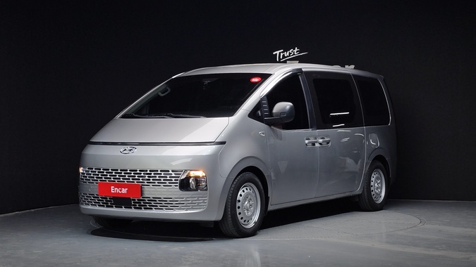 Hyundai Staria 2023