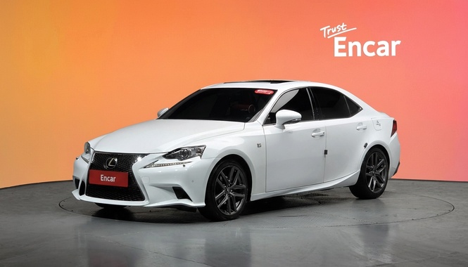 Lexus IS 2014