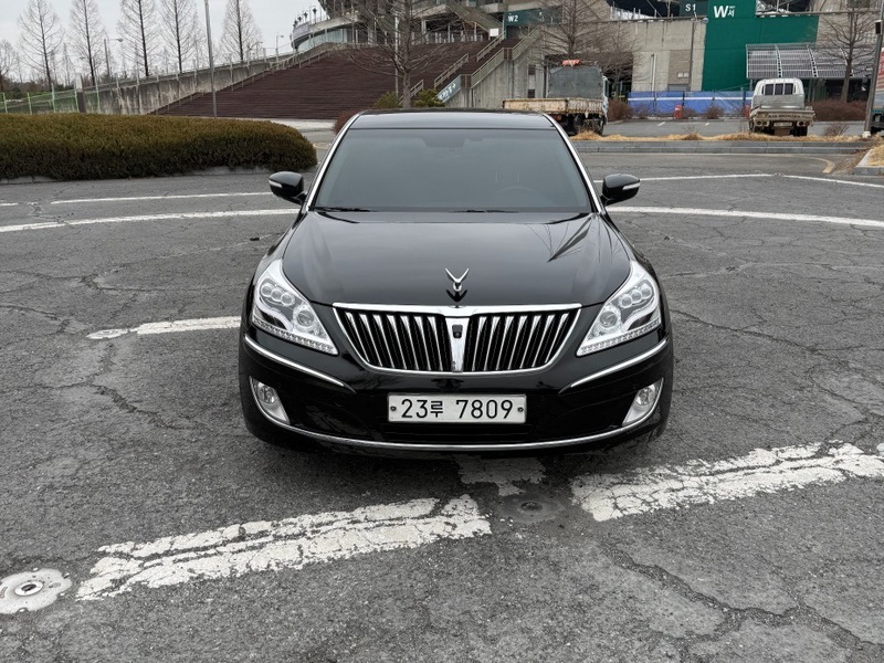 Hyundai Equus