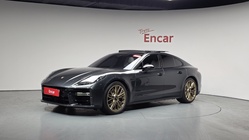 Porsche Panamera 2025