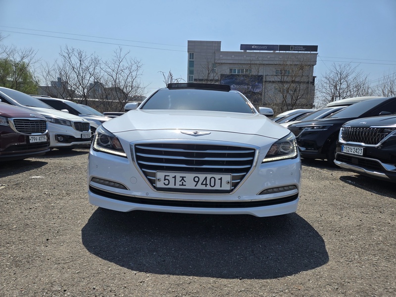 Hyundai Genesis
