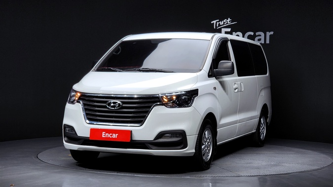 Hyundai Starex 2019