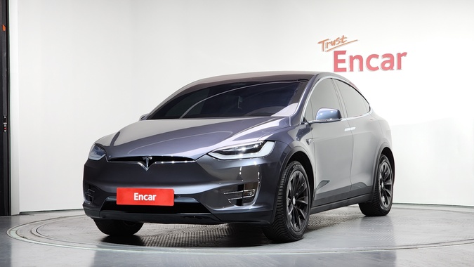 Tesla Model X 2020