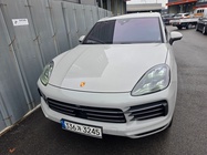 Porsche Cayenne 2022