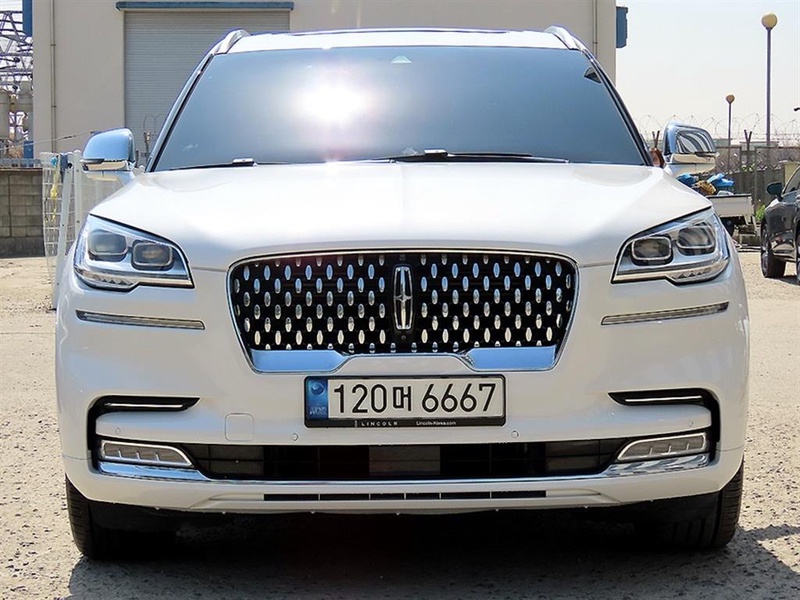 Lincoln Aviator