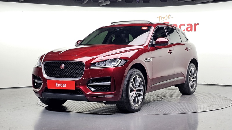 Jaguar F-Pace