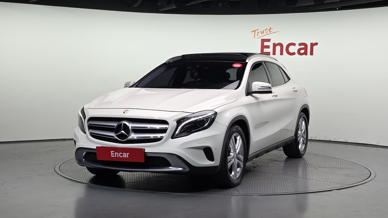 Mercedes-Benz GLA-Class